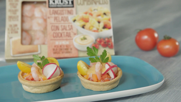 Tortini di crudité e mazzancolle con salsa rosa