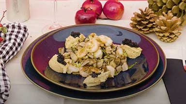 Thistle mushrooms with shrimps and smoked herring roe